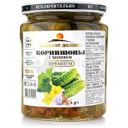 Корнишоны 500г ст/б с чесноком 1/12 Зол. Дол